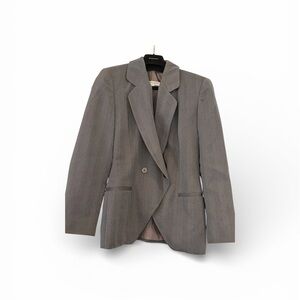 Giorgio Armani wool blazer. Vintage. Made in Italy.